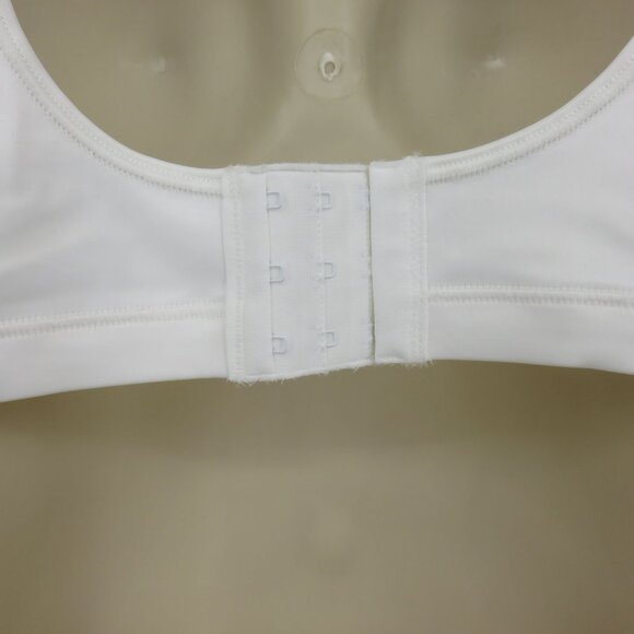Bali 40B Bra Wireless Classic Support Cool Comfort Fabric Solid White NEW - Picture 6 of 12